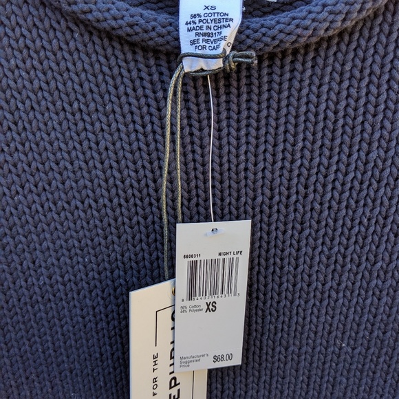 NWT navy blue chunky sweater - Picture 3 of 4